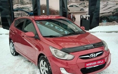 Hyundai Solaris II рестайлинг, 2012 год, 720 000 рублей, 3 фотография