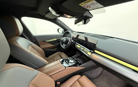 BMW 5 серия, 2024 год, 8 699 000 рублей, 14 фотография