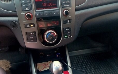 KIA Cerato III, 2010 год, 650 000 рублей, 10 фотография