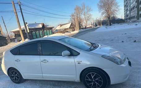 Toyota Prius, 2009 год, 820 000 рублей, 2 фотография