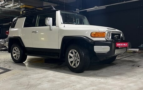 Toyota FJ Cruiser, 2021 год, 7 770 000 рублей, 4 фотография