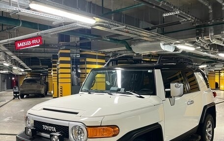 Toyota FJ Cruiser, 2021 год, 7 770 000 рублей, 5 фотография