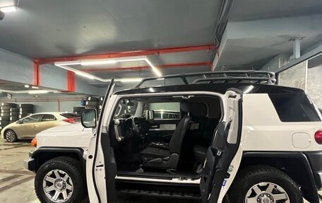 Toyota FJ Cruiser, 2021 год, 7 770 000 рублей, 6 фотография
