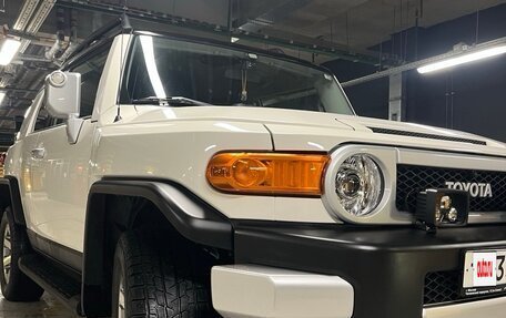 Toyota FJ Cruiser, 2021 год, 7 770 000 рублей, 18 фотография