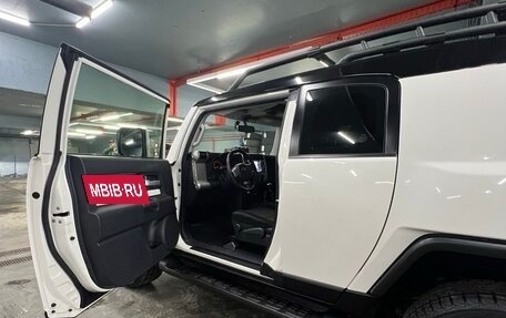 Toyota FJ Cruiser, 2021 год, 7 770 000 рублей, 17 фотография