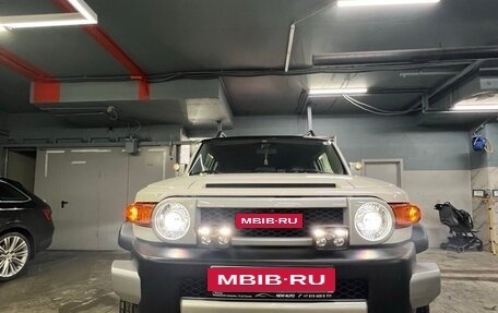 Toyota FJ Cruiser, 2021 год, 7 770 000 рублей, 16 фотография