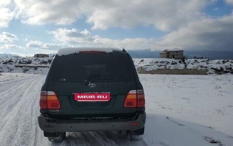 Toyota Land Cruiser 100 рестайлинг 2, 1998 год, 1 300 000 рублей, 3 фотография