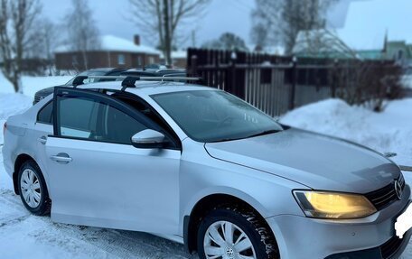 Volkswagen Jetta VI, 2013 год, 880 000 рублей, 2 фотография