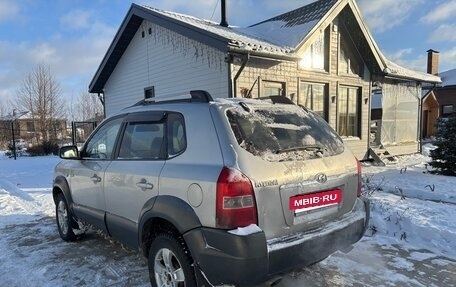 Hyundai Tucson III, 2007 год, 665 000 рублей, 4 фотография