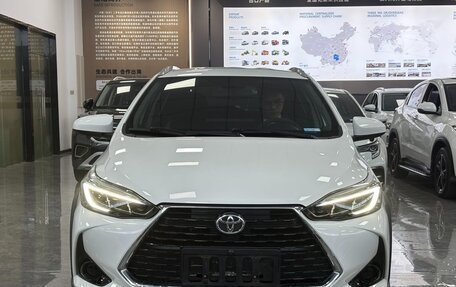 Toyota Yaris Cross, 2022 год, 1 247 000 рублей, 2 фотография