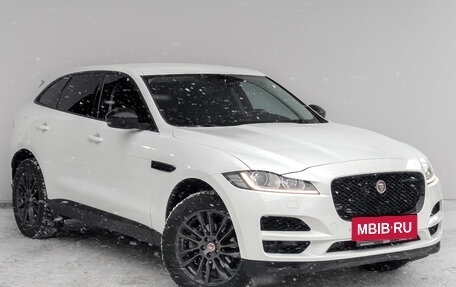 Jaguar F-Pace, 2017 год, 2 600 000 рублей, 3 фотография