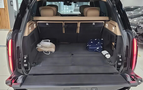 Land Rover Range Rover IV рестайлинг, 2023 год, 20 050 000 рублей, 16 фотография