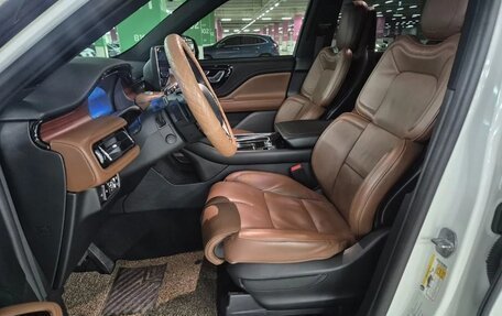 Lincoln Aviator II, 2023 год, 7 000 000 рублей, 5 фотография