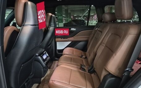 Lincoln Aviator II, 2023 год, 7 000 000 рублей, 11 фотография