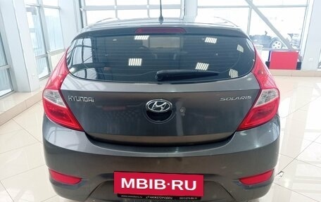 Hyundai Solaris II рестайлинг, 2011 год, 740 000 рублей, 5 фотография