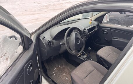 Renault Logan I, 2010 год, 220 000 рублей, 3 фотография