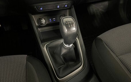 Hyundai Solaris II рестайлинг, 2017 год, 1 230 000 рублей, 17 фотография