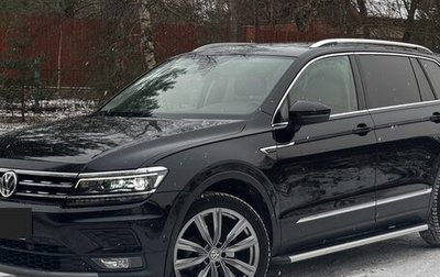 Volkswagen Tiguan II, 2019 год, 2 600 000 рублей, 1 фотография