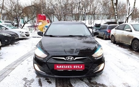 Hyundai Solaris II рестайлинг, 2013 год, 865 000 рублей, 7 фотография