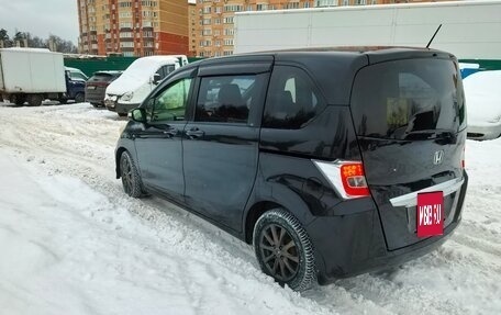 Honda Freed I, 2016 год, 1 600 000 рублей, 5 фотография