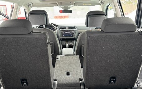 Volkswagen Tiguan II, 2019 год, 2 600 000 рублей, 33 фотография