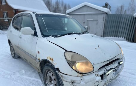 Daihatsu Storia, 2001 год, 89 000 рублей, 3 фотография