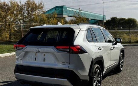 Toyota RAV4, 2025 год, 4 125 000 рублей, 6 фотография