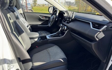 Toyota RAV4, 2025 год, 4 125 000 рублей, 7 фотография