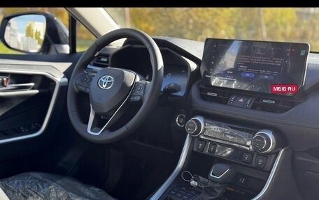 Toyota RAV4, 2025 год, 4 125 000 рублей, 9 фотография