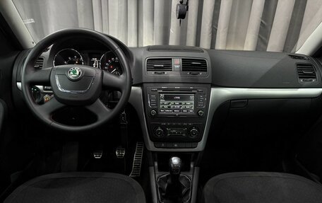 Skoda Yeti I рестайлинг, 2010 год, 799 777 рублей, 6 фотография
