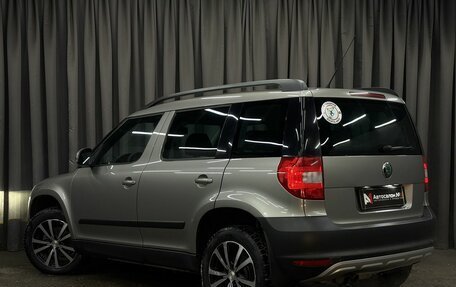 Skoda Yeti I рестайлинг, 2010 год, 799 777 рублей, 2 фотография