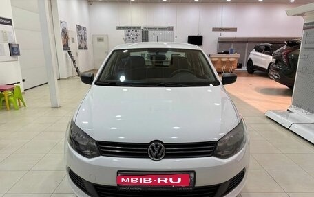 Volkswagen Polo VI (EU Market), 2013 год, 949 900 рублей, 2 фотография