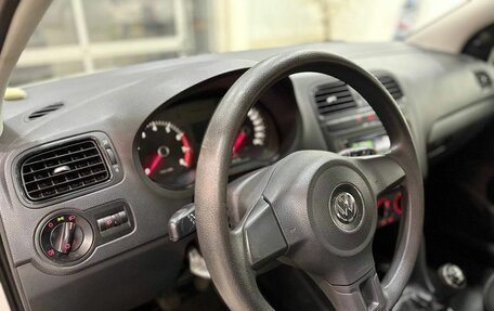 Volkswagen Polo VI (EU Market), 2013 год, 949 900 рублей, 11 фотография