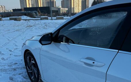 Hyundai Elantra, 2025 год, 1 950 000 рублей, 15 фотография