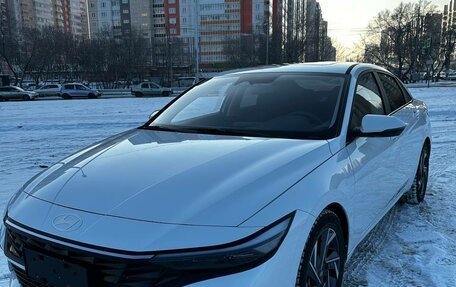 Hyundai Elantra, 2025 год, 1 950 000 рублей, 19 фотография