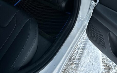 Hyundai Elantra, 2025 год, 1 950 000 рублей, 32 фотография