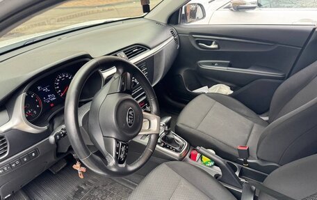 KIA Rio IV, 2021 год, 1 620 000 рублей, 7 фотография