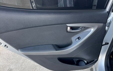 Hyundai Elantra V, 2012 год, 850 000 рублей, 8 фотография