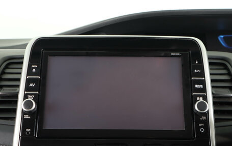 Nissan Serena IV, 2018 год, 2 449 000 рублей, 20 фотография