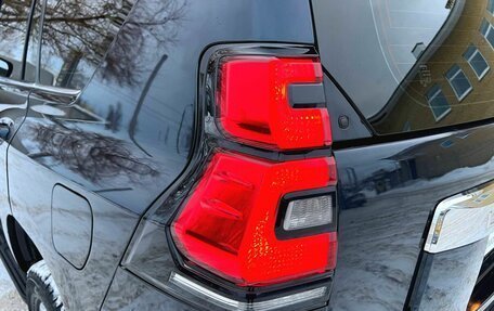 Toyota Land Cruiser Prado 150 рестайлинг 2, 2017 год, 3 885 000 рублей, 8 фотография