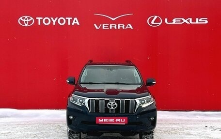 Toyota Land Cruiser Prado 150 рестайлинг 2, 2017 год, 3 885 000 рублей, 4 фотография