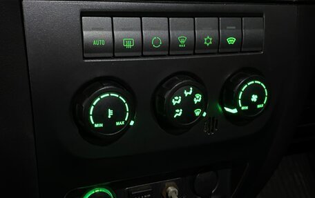 ЛуАЗ Patriot, 2013 год, 539 000 рублей, 3 фотография