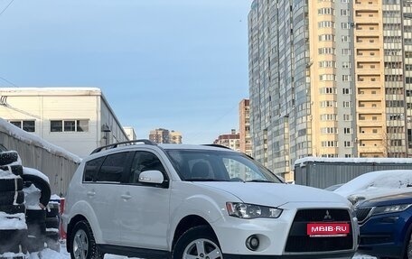 Mitsubishi Outlander III рестайлинг 3, 2010 год, 1 099 000 рублей, 1 фотография