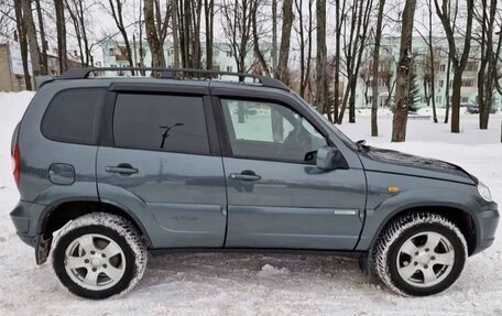 Chevrolet Niva I рестайлинг, 2011 год, 465 000 рублей, 7 фотография