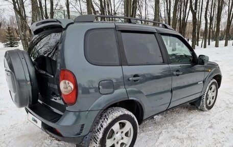 Chevrolet Niva I рестайлинг, 2011 год, 465 000 рублей, 3 фотография