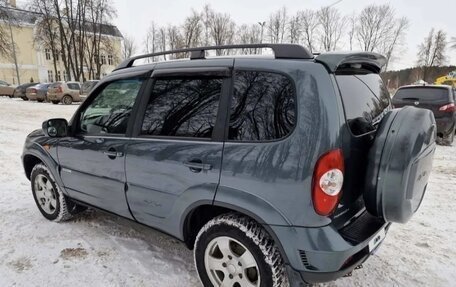 Chevrolet Niva I рестайлинг, 2011 год, 465 000 рублей, 4 фотография