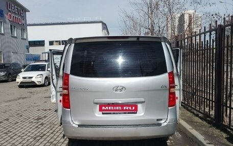 Hyundai Grand Starex Grand Starex I рестайлинг 2, 2009 год, 1 250 000 рублей, 2 фотография