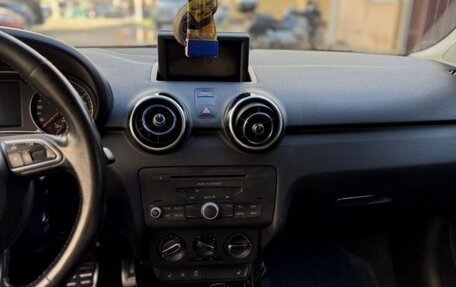 Audi A1, 2011 год, 1 100 000 рублей, 14 фотография