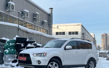 Mitsubishi Outlander III рестайлинг 3, 2010 год, 1 099 000 рублей, 3 фотография