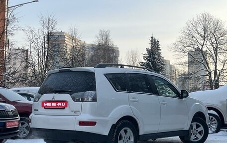 Mitsubishi Outlander III рестайлинг 3, 2010 год, 1 099 000 рублей, 4 фотография